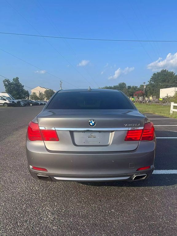 2011 BMW 7 Series