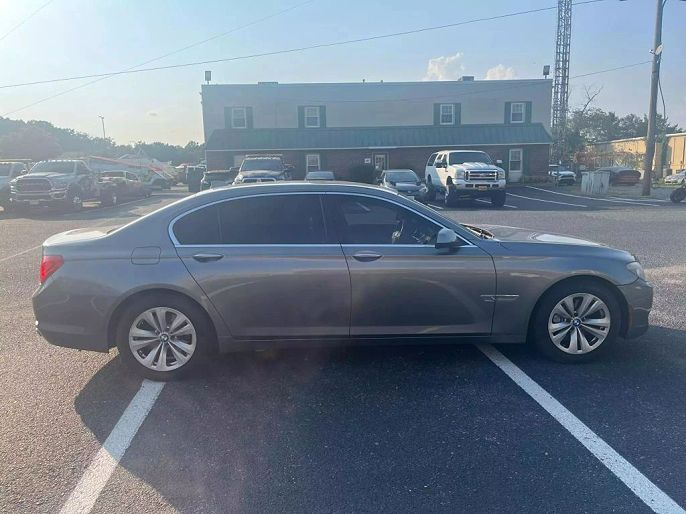 2011 BMW 7 Series
