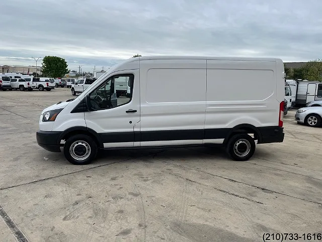 2018 Ford Transit null image 3