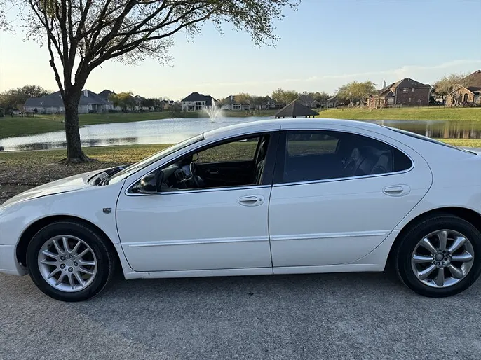 2003 Chrysler 300M
