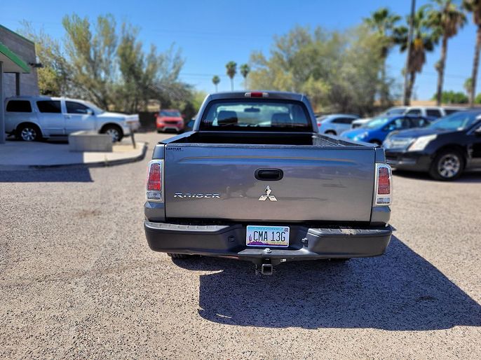 2007 Mitsubishi Raider