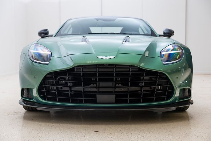 2025 Aston Martin Vanquish