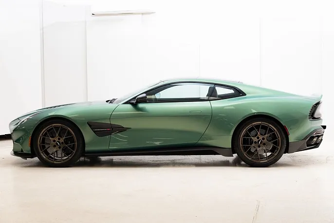 2025 Aston Martin Vanquish