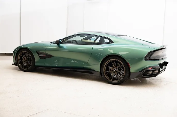 2025 Aston Martin Vanquish