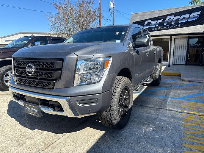 2024 Nissan Titan