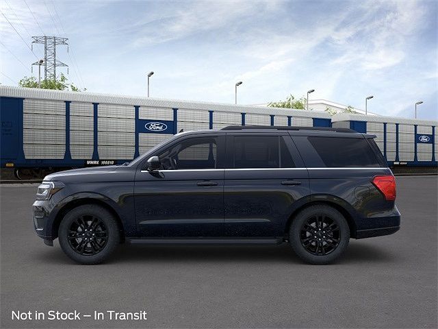 2024 Ford Expedition XLT image 2