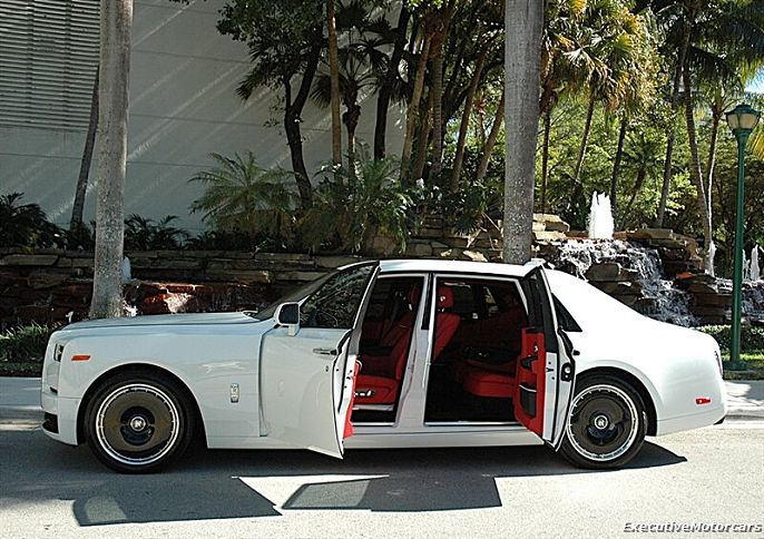 2024 Rolls-Royce Phantom