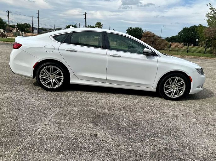 2015 Chrysler 200