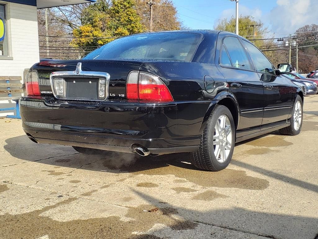 2003 Lincoln LS Sport image 5
