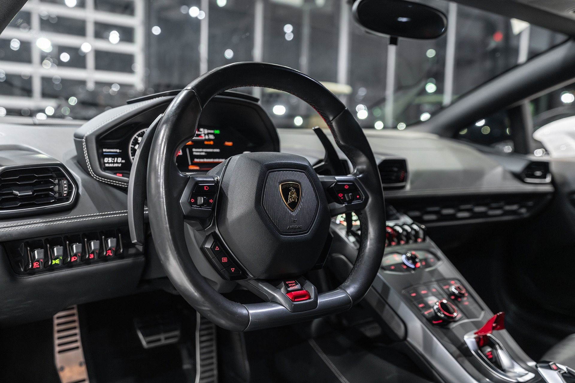 2015 Lamborghini Huracan LP610 image 9