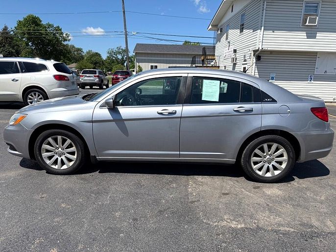 2013 Chrysler 200