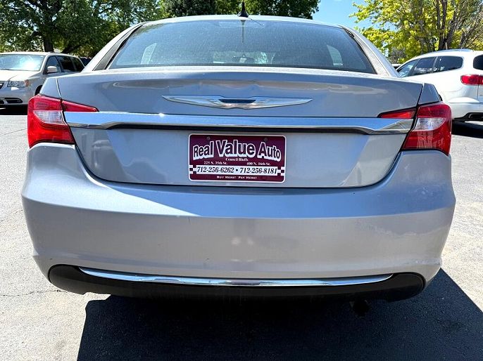 2013 Chrysler 200