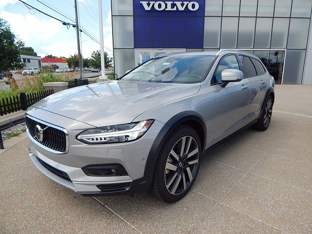 2026 Volvo V90