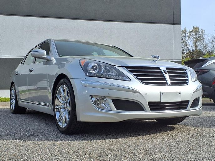 2013 Hyundai Equus