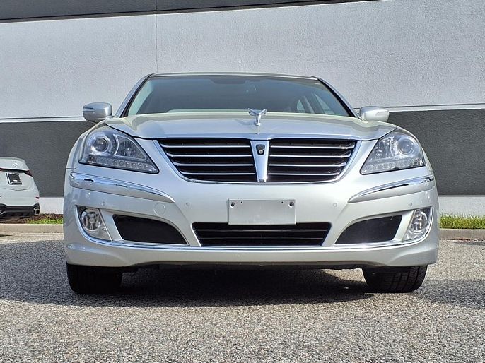 2013 Hyundai Equus
