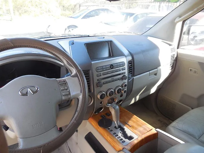 2004 Infiniti QX56