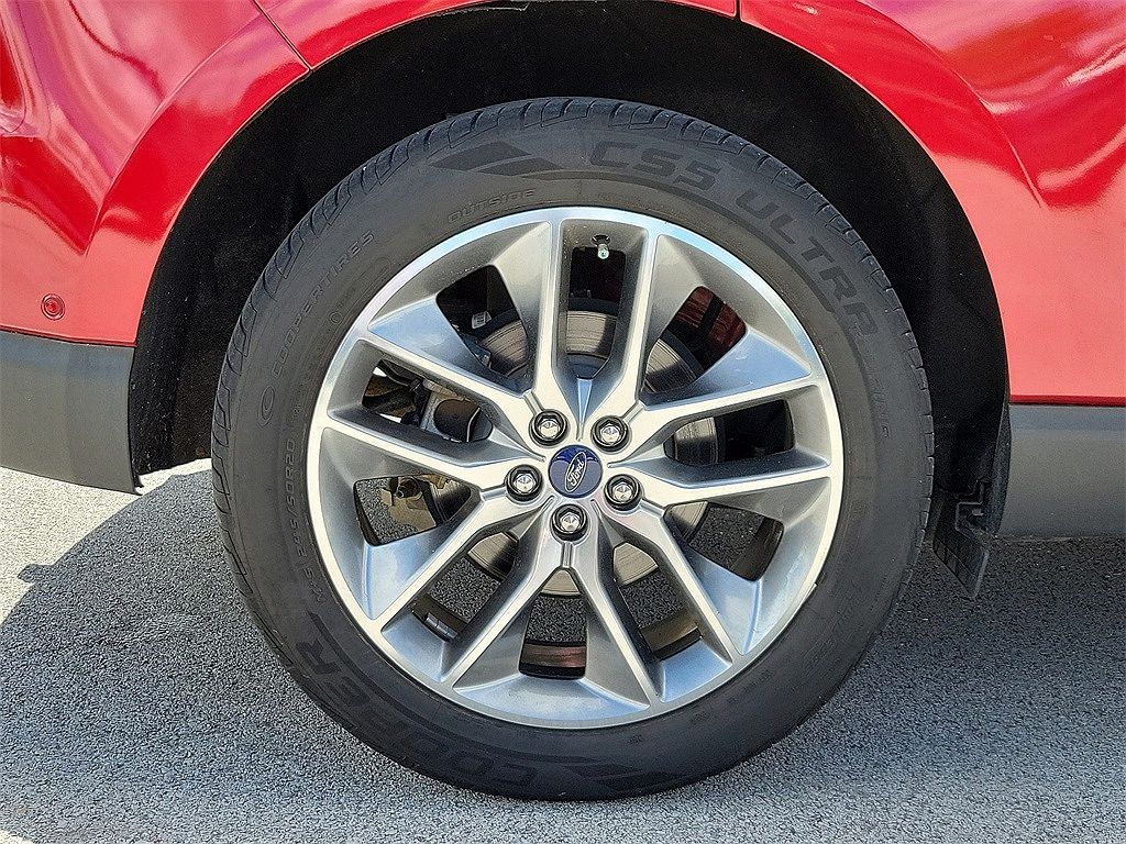 2017 Ford Edge Titanium image 19