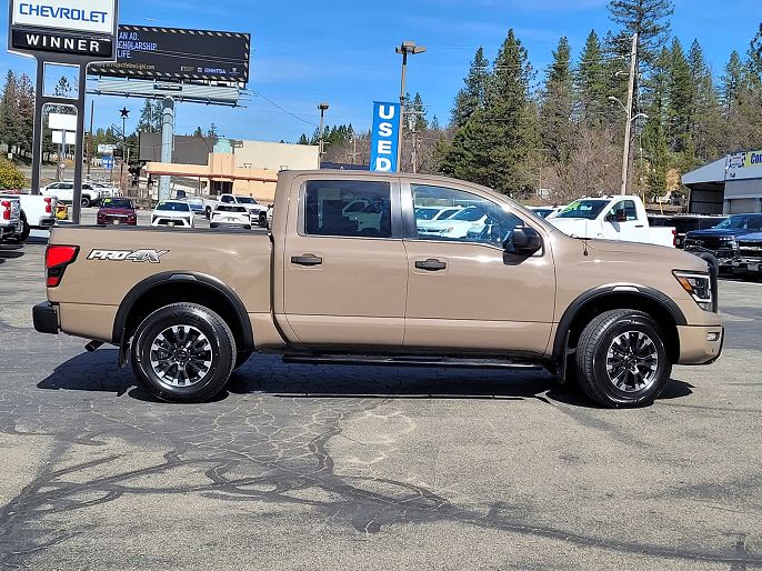 2021 Nissan Titan
