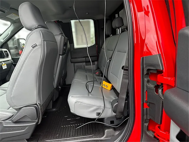 2025 Ford F-550