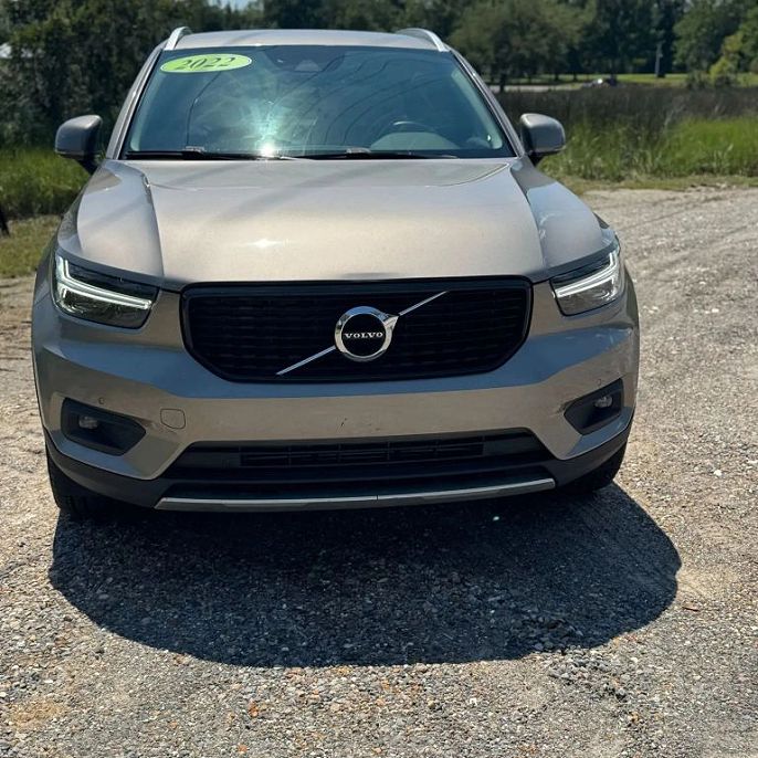 2022 Volvo XC40