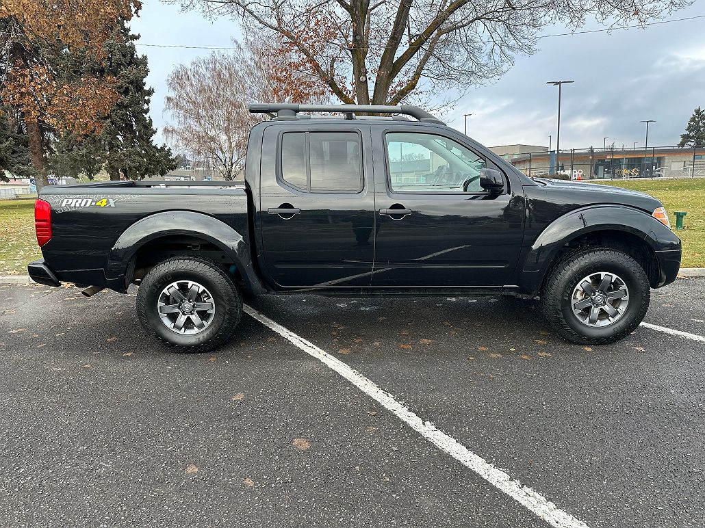 2020 Nissan Frontier PRO-4X image 1