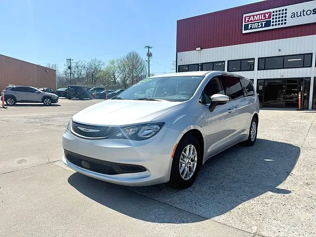 2023 Chrysler Voyager