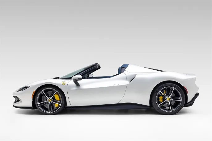 2025 Ferrari 296 GTS