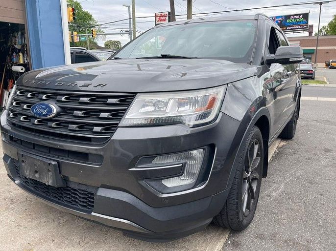 2017 Ford Explorer