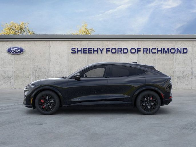 2025 Ford Mustang Mach-E