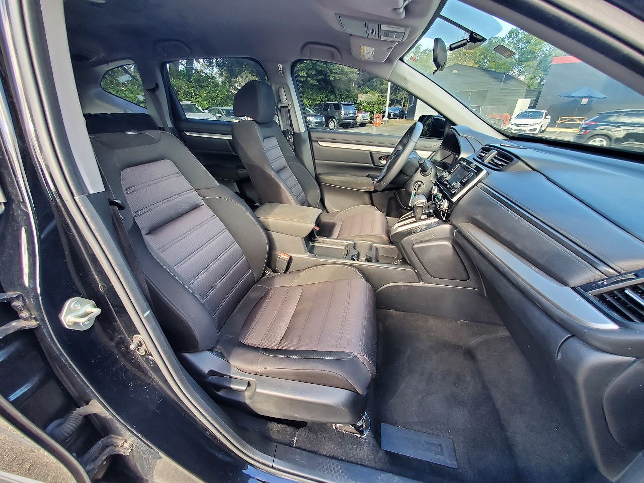 2019 Honda CR-V LX image 9