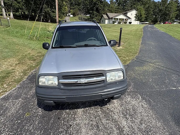 2001 Chevrolet Tracker