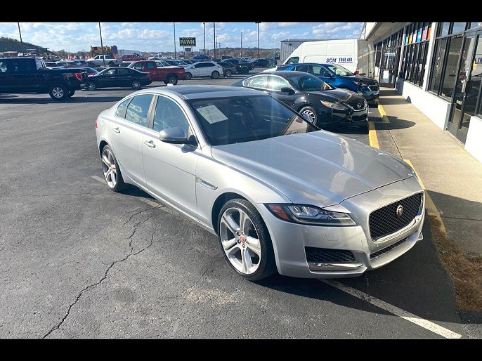 2017 Jaguar XF