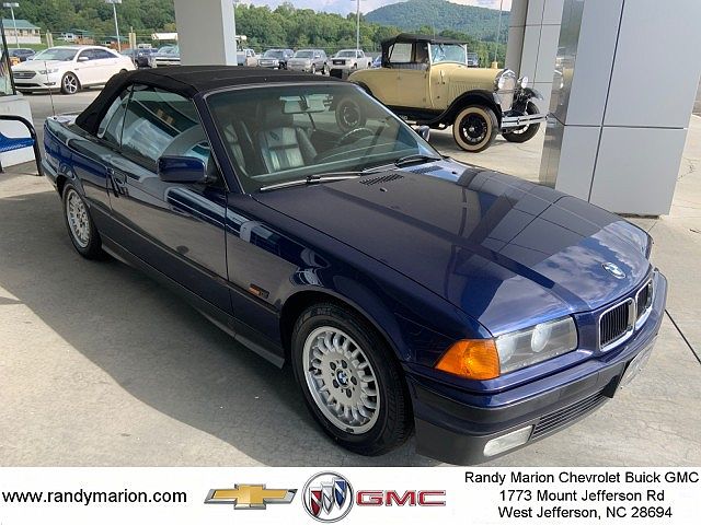 1994 BMW 3 Series 325ic image 0
