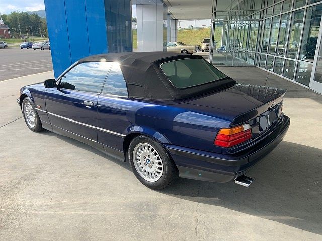 1994 BMW 3 Series 325ic image 4