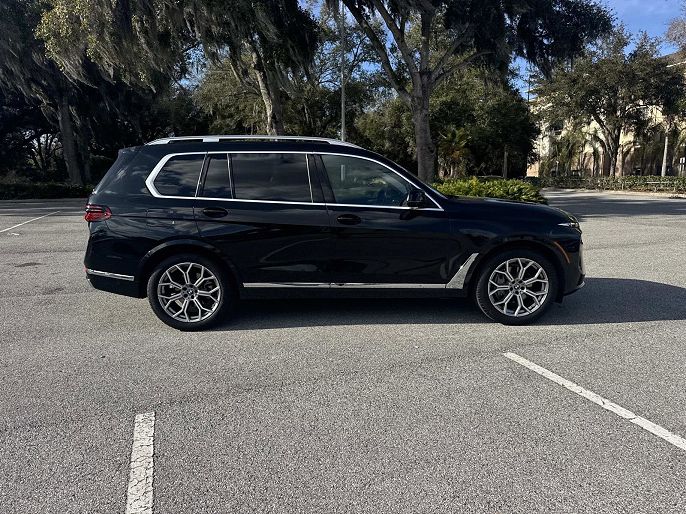 2026 BMW X7