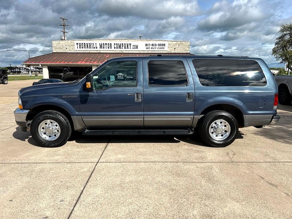 2003 Ford Excursion XLT image 3