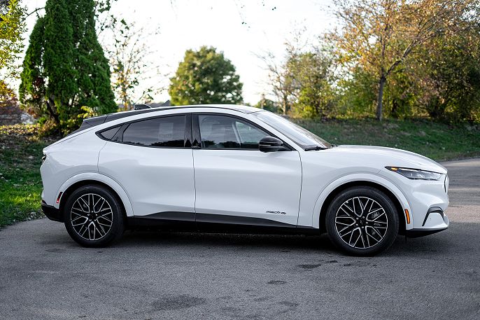 2025 Ford Mustang Mach-E