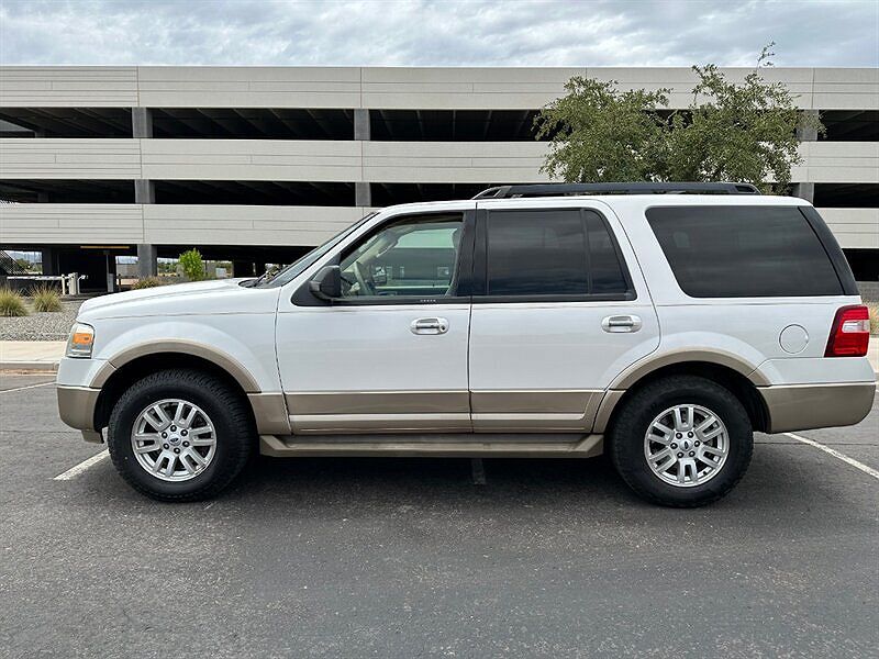 2014 Ford Expedition XLT image 2