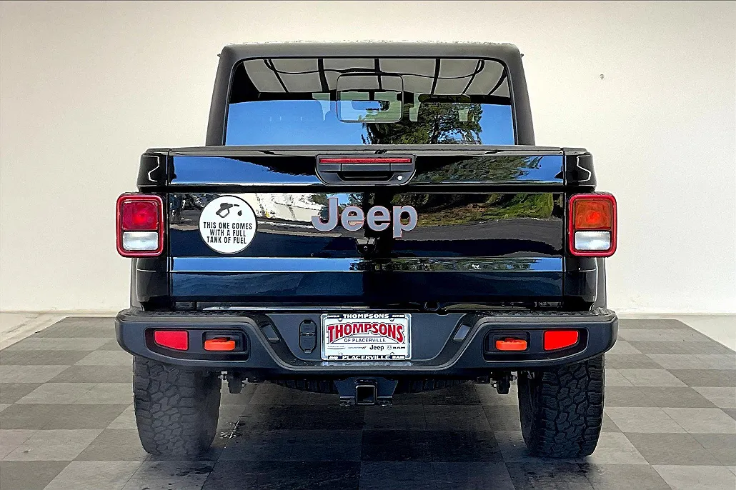 2023 Jeep Gladiator Mojave image 2