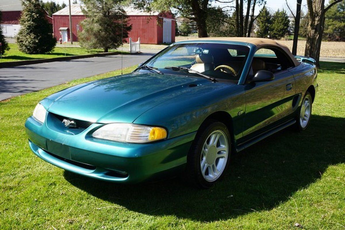 1996 Ford Mustang GT image 1