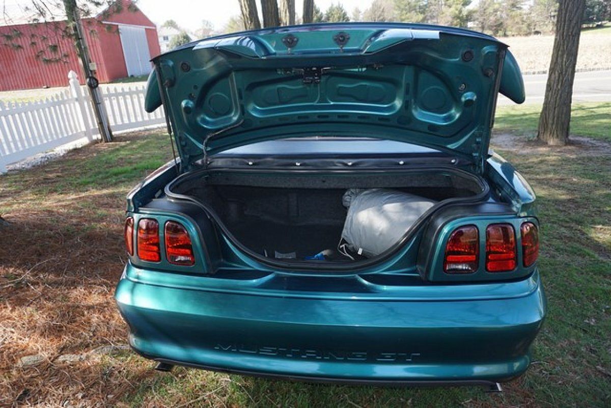 1996 Ford Mustang GT image 25