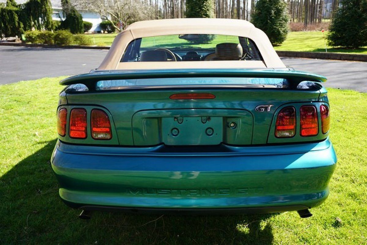 1996 Ford Mustang GT image 4