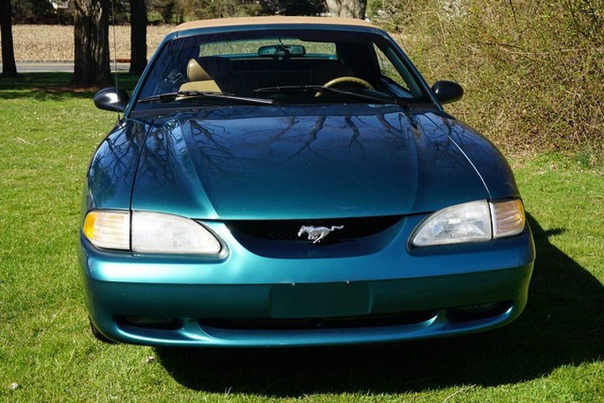 1996 Ford Mustang GT image 8