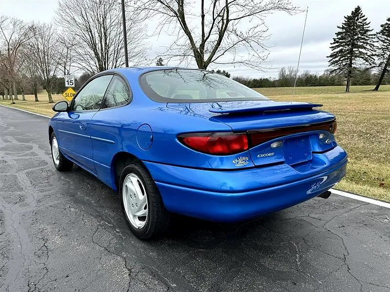 2000 Ford Escort ZX2 image 4