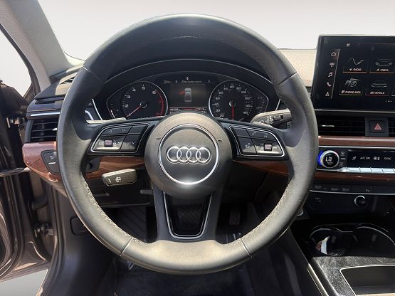 2022 Audi A4 Quattro Premium photo 10