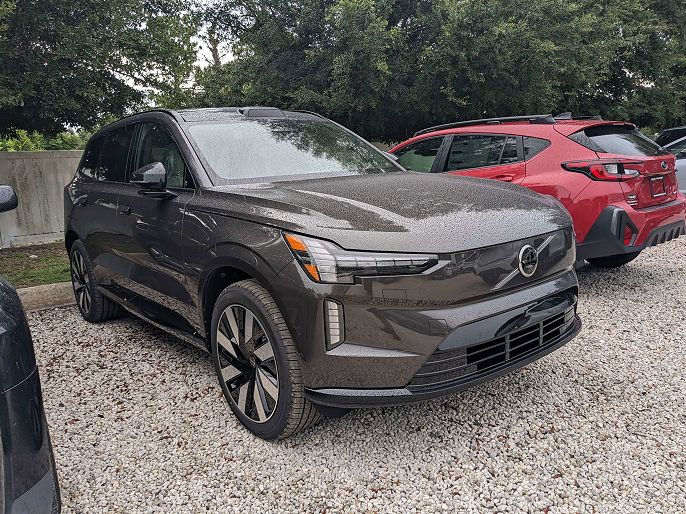 2025 Volvo EX90