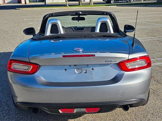 2017 Fiat 124 Spider