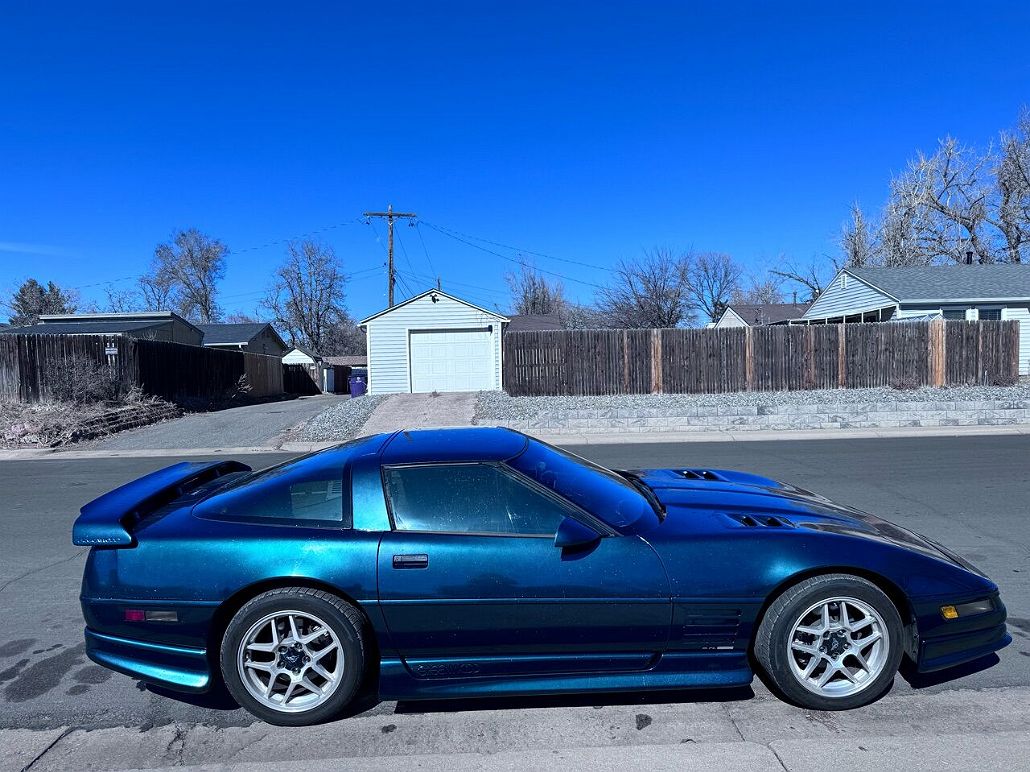 1993 Chevrolet Corvette Base image 1