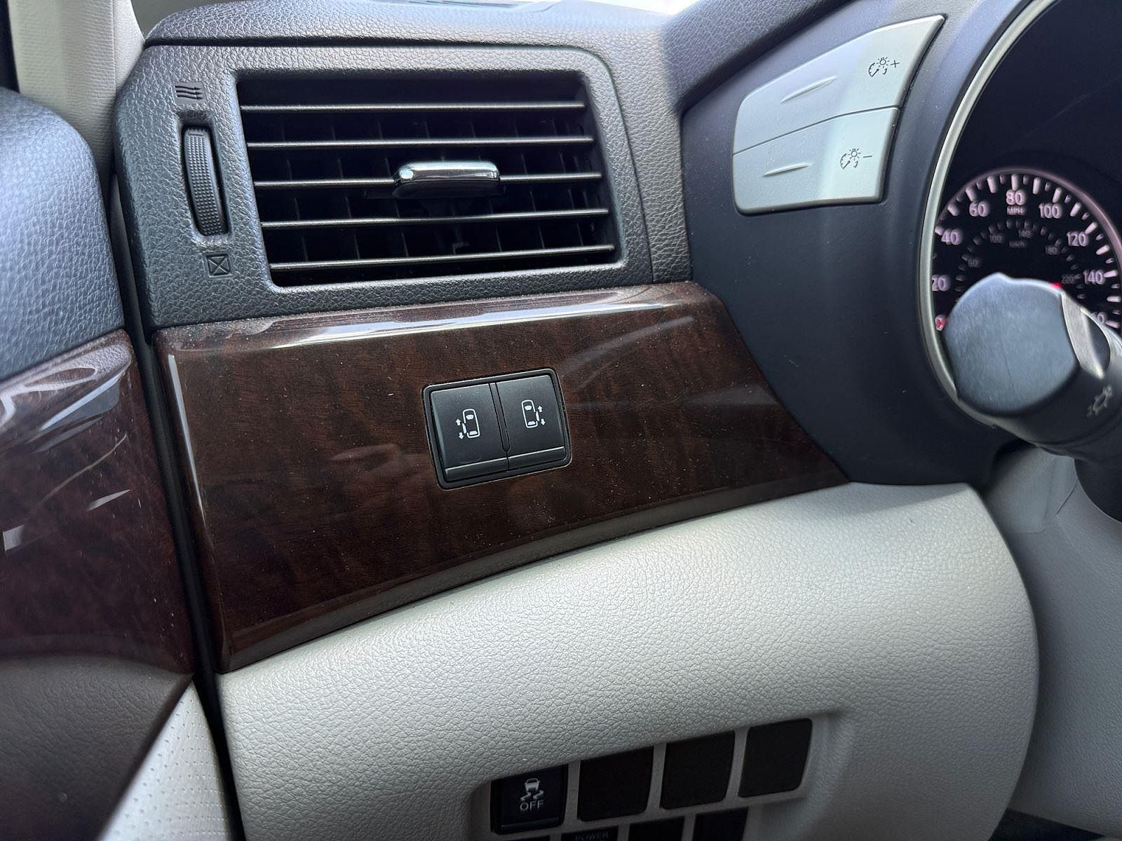 2015 Nissan Quest
