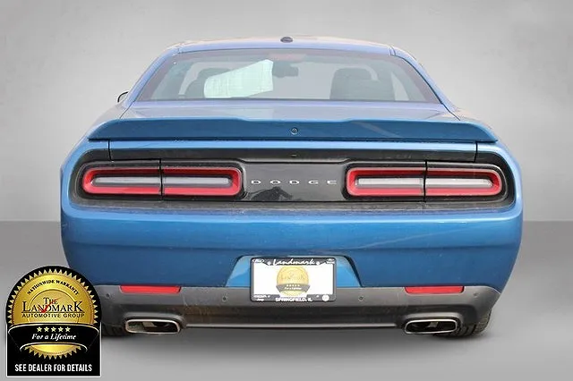 2022 Dodge Challenger GT image 3
